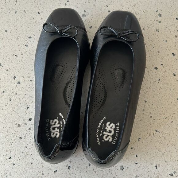 SAS Tripad Comfort Slip On Black  Leather Loafers Toe Bow Flats Size 6 Wide NWOB - Picture 5 of 16